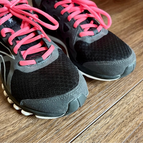 Reebok Women’s Sublite Duo Running Shoe Size 7 - Picture 3 of 11